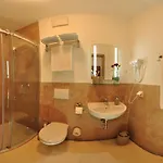 酒店 Am Fuerfelder Schloss 巴特拉珀瑙