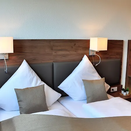 Am Fürfelder Schloss Hotel 3*
