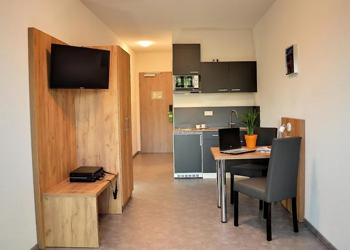 Am Fuerfelder Schloss 3*